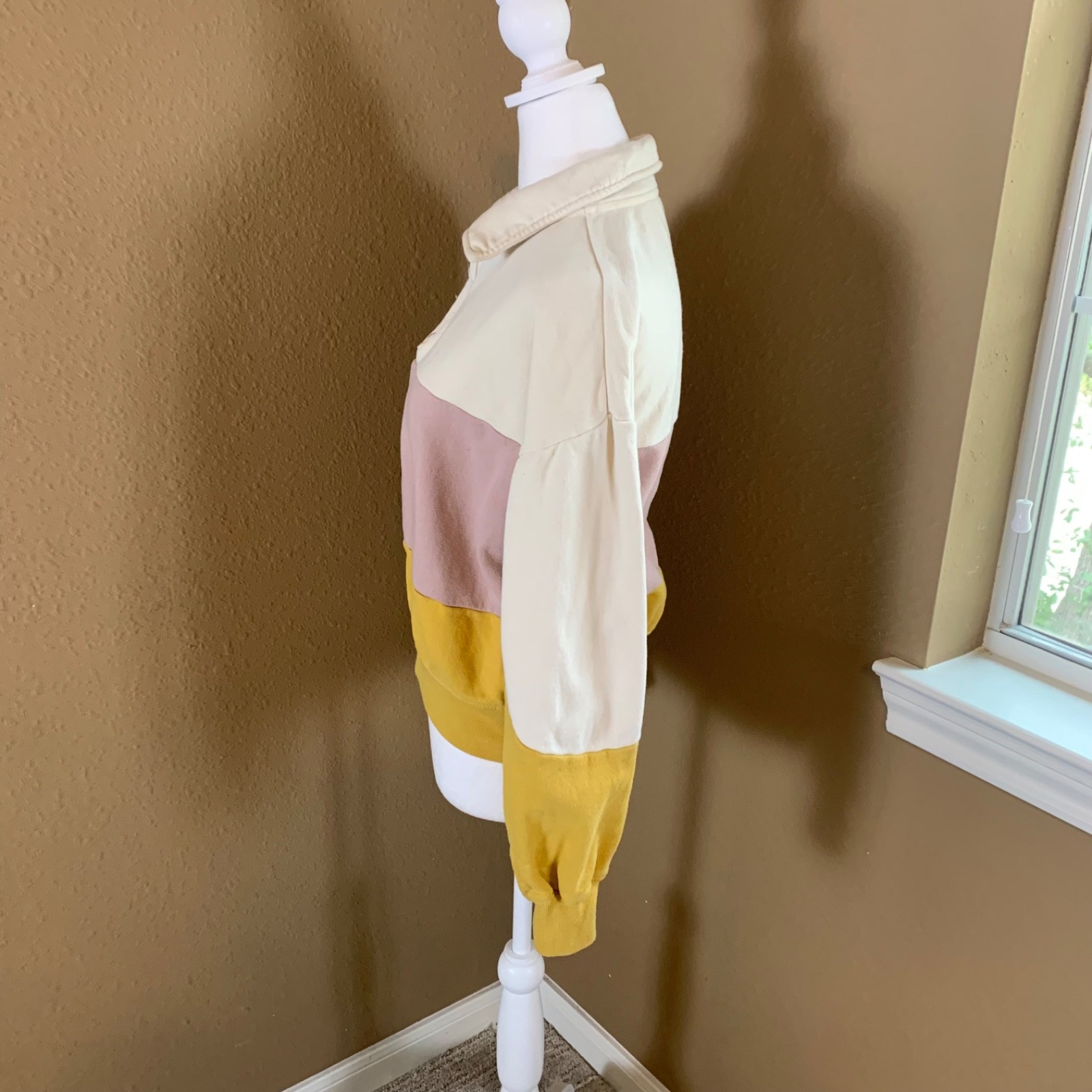 Universal Thread Small Quarter Zip Collared Sweat… - image 3