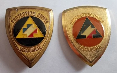 LOT INSIGNES SECOURISTE PROTECTION CIVILE - Photo 1/2