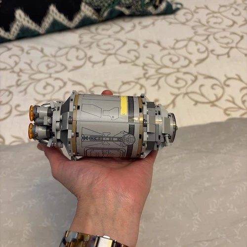 LEGO Star Wars Droid Escape Pod 75136 Built Set includes 2 mini figs