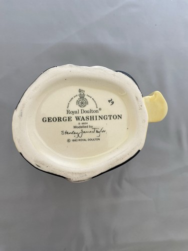 Brocca Royal Doulton George Washington Toby alta 4" 1982 come nuova - Foto 3 di 4