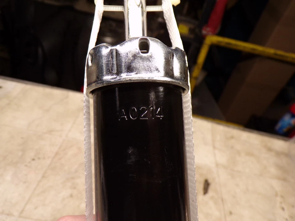 VOLKSWAGEN BEETLE 1998-2010 *MERCADO DE ACCESORIOS* PAR DE AMORTIGUADORES TRASEROS ID-A0214 Foto 4 de 4