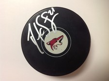 Derek Stepan Signed Autographed Arizona Coyotes Hockey Puck b