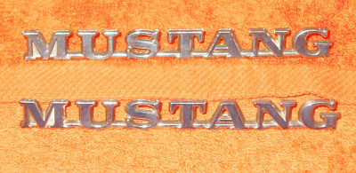 1965 1966 Mustang Coupe Convertible ORIG LH + RH FRONT FENDER 'MUSTANG' EMBLEMS