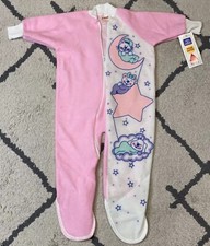 CUTE Vintage NOS Snugabye Pink Baby Toddler Zip Up Sleeper Full Suit Bear Stars