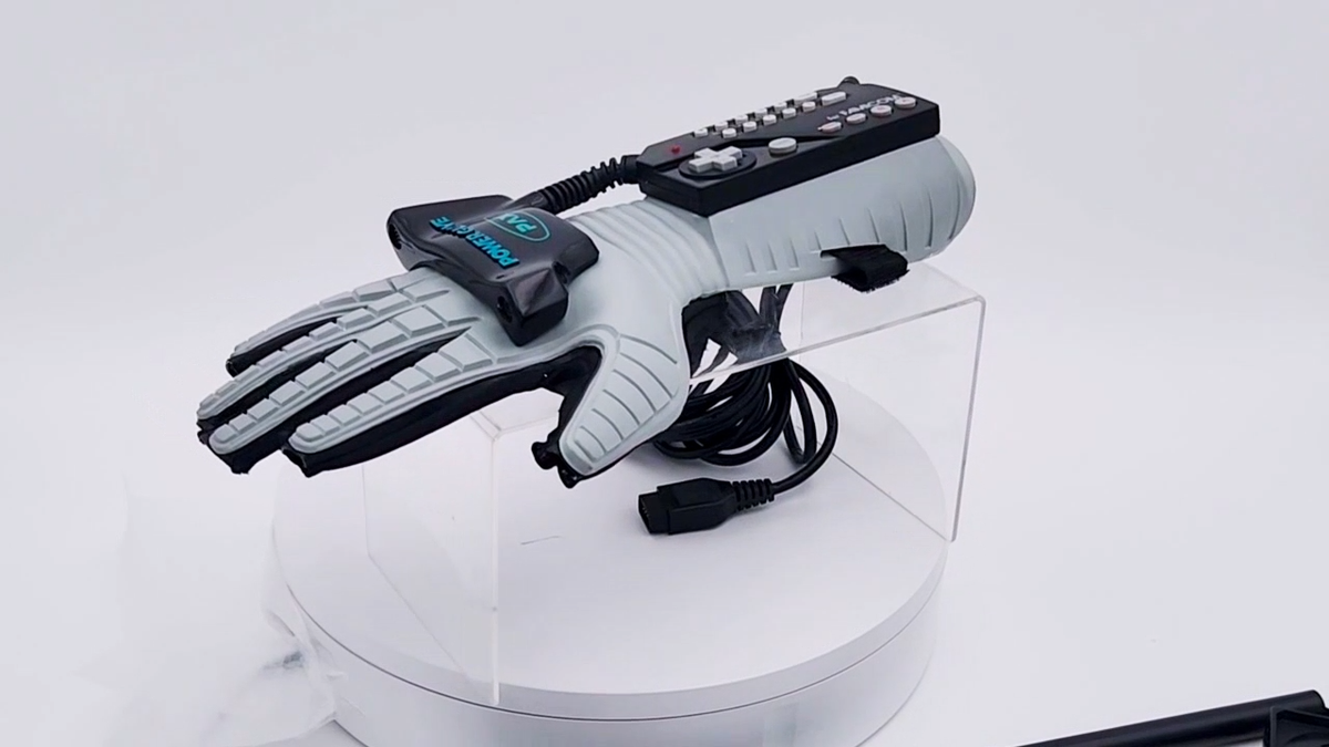 Pax Power Glove Nintendo Famicom NES Controller w/Box Good