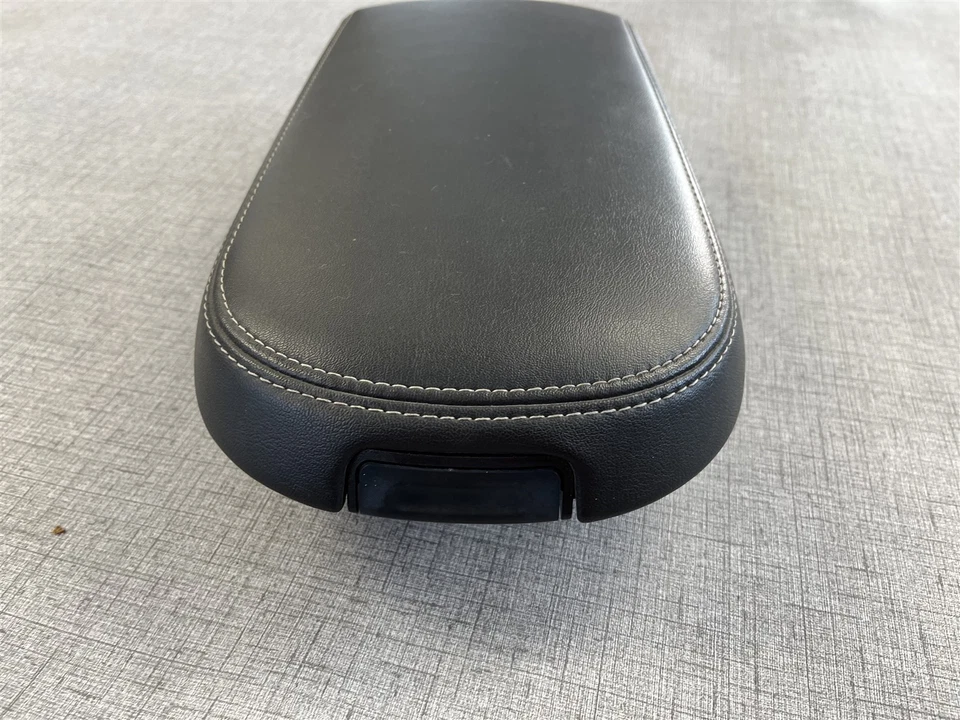 2008 2009 Ford Taurus Mercury Sable Center Console Black Leather Armrest Lid OEM - Image 3 of 4