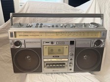 Hitachi TRK-8290H Boombox