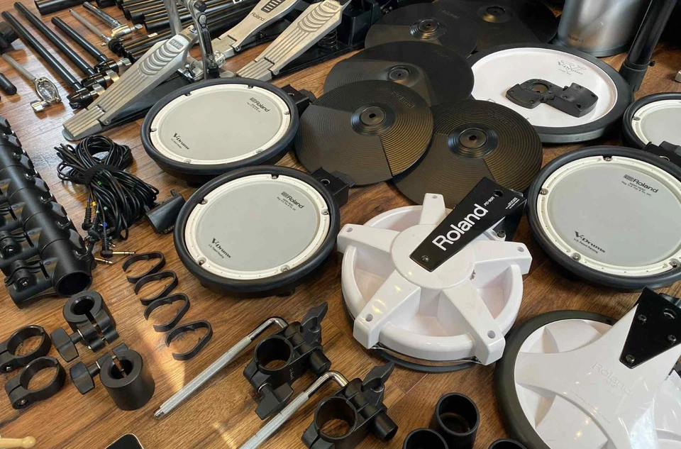 Roland TD-15 Drum Kit ERSATZTEILAUSWAHL Snare Tom Becken Modul Clamp Arm Loom - Bild 2 von 4