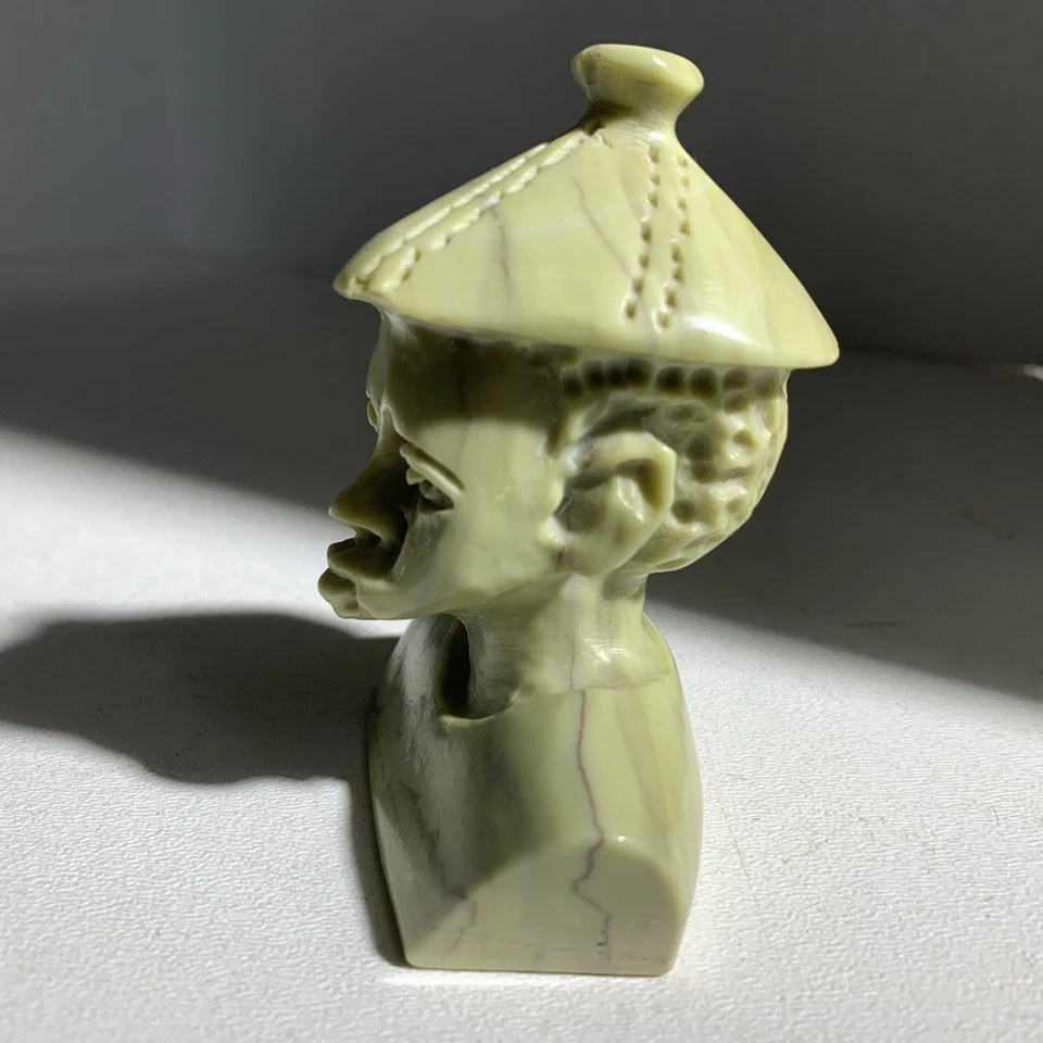Estatuilla escultura hombre Shona de jade mantequilla verde africana tallada a mano Foto 4 de 4