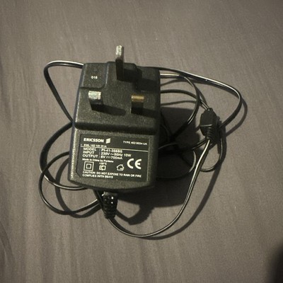 Ericsson 402 0034-UK 6Vdc 700mA Plug in Adapter PI-41-356BS OL0557 Netzteil 