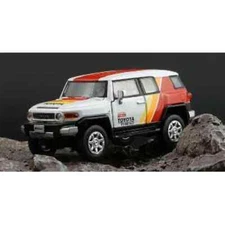 1/64 Die Cast 2015 TOYOTA FJ CRUISER W/ Acc. (LHD) Model Car -WHITE- 64B0201