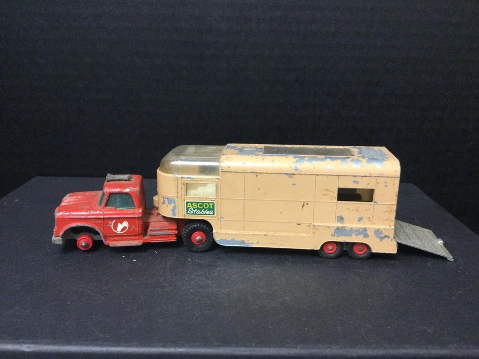 DODGE TRACTOR & ARTICULATED HORSE VAN Matchbox KINGSIZE K-19 (Has Wear) - Image 2 of 4