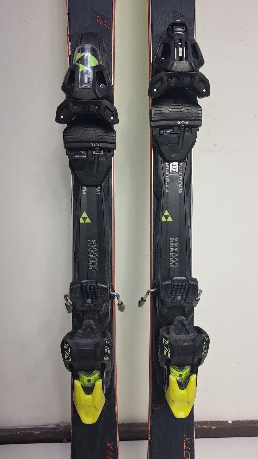 Sci Fischer RC4 The Curv DTX 171 cm + attacchi Fischer Z12 sport invernali neve foto 3