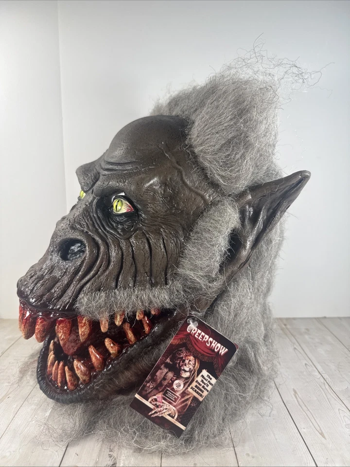Trick or Treat Studios Creepshow Fluffy The Crate Beast Mask NEW W Tag✅ - Image 2 of 4