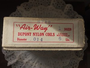 Vintage "AIR-WAY" DUPONT NYLON COILS DEALER'S BOX (Empty)