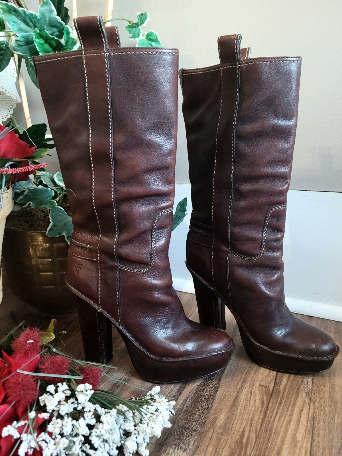 VTG Frye Victoria Platform Mahogany 