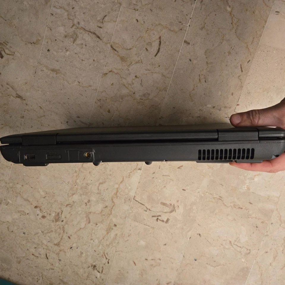 Acer Extensa 5230E Intel Core Notebook Laptop - RICAMBI LEGGI DESCRIZIONE - - Immagine 4 di 4