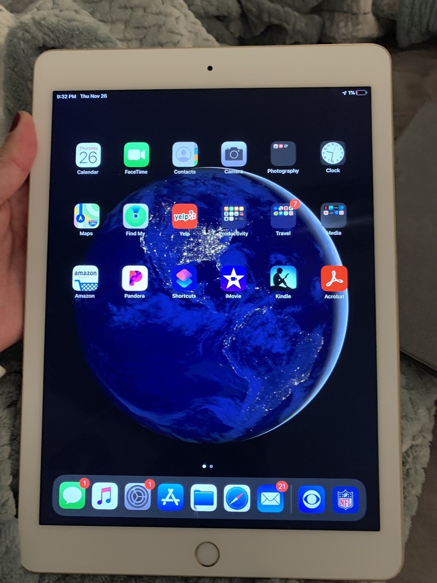 Apple iPad Pro 1st Gen. 128GB, Wi-Fi, 9.7 in - Gold AND Smart Keyboard AND Case | eBay Apple iPad Pro 1st Gen. 128GB, Wi-Fi, 9.7 in - Gold AND Smart Keyboard AND Case | eBay