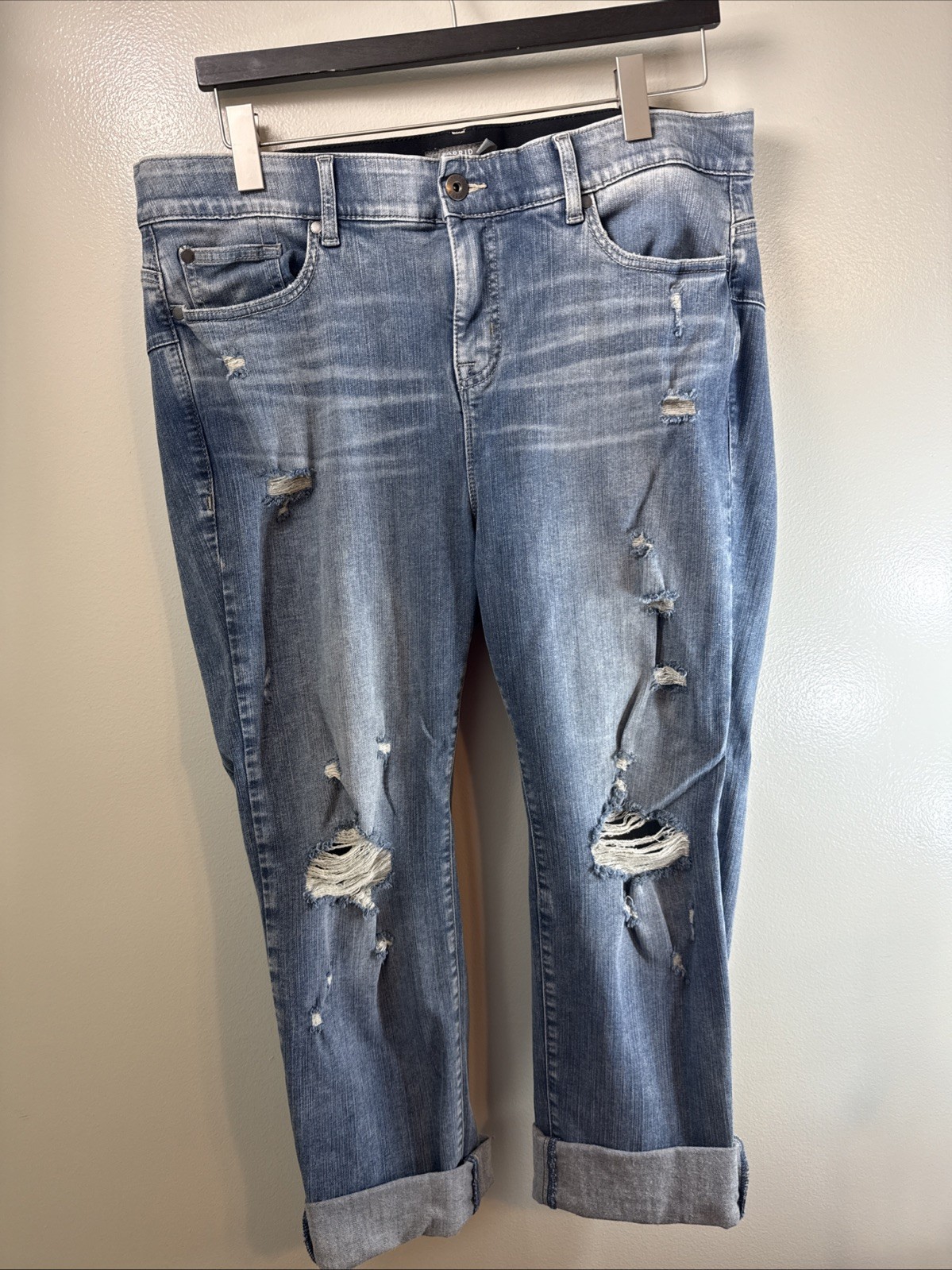 Torrid Bombshell Straight Cuffed Women’s Jeans Si… - image 1