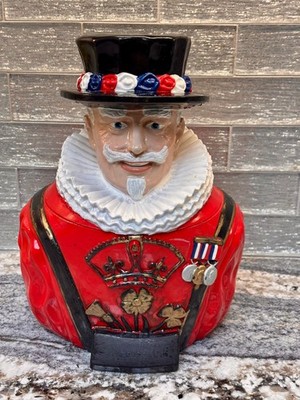 Vintage Beefeater English Yeoman Plastic Ice Bucket Gin Lovers MCM Barware Gift