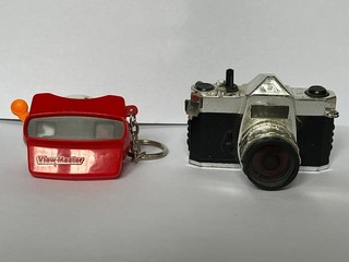 Vintage View Master Keychain Camera 1997 and London Landmarks Souvenir Camera