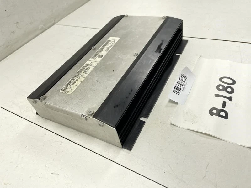 Amplificador de audio radio Volkswagen Touareg 2004 2006 12 canales OEM+ Foto 2 de 4