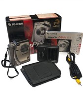 FUJIFILM FinePix 4700zb Compact Digital Camera From Japan w /Card Brand New 