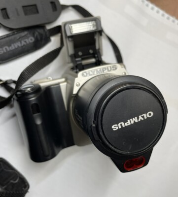 Olympus Camedia C-2500L 2.5MP 3x Digital SLR Camera Retro Vintage