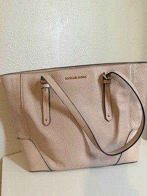 Michael Kors Large Beige Pebbled Zip Tote Gold Hardware Lined Pockets Charm