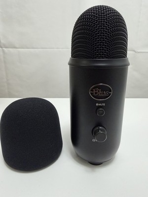 Logitech for Creators - Blue Yeti Premium Multi-Pattern USB Condenser Microphone