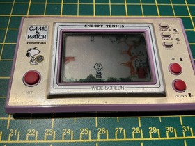Nintendo GAME & WATCH SNOOPY TENNIS SP-30 (1982) &ndash; Vintage Handheld Console