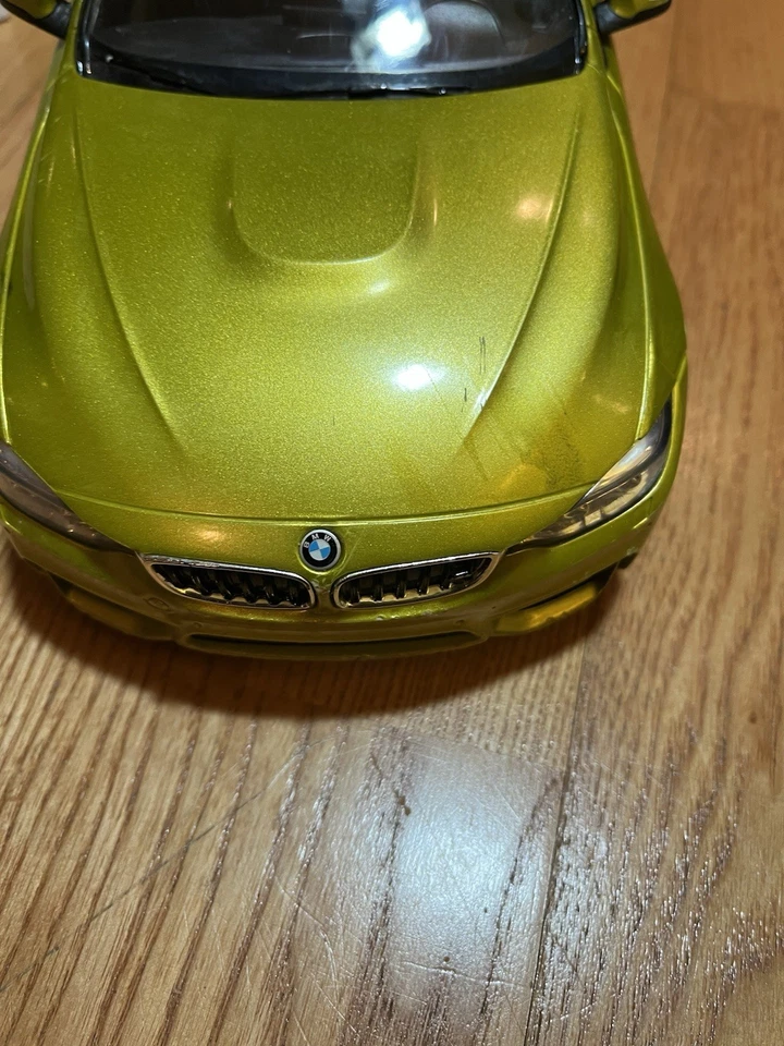 Rastar BMW M4 Coupe 1/14 scale with remote control - Image 4 of 4