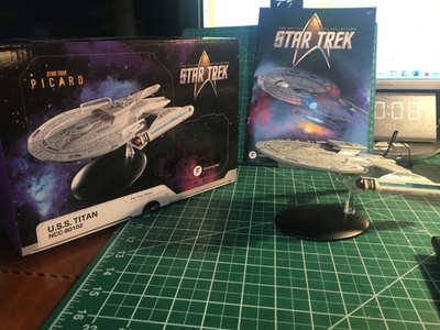 Fanhome Eaglemoss like #7 ''USS Titan NCC-80102'' with box and magazine