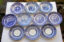 10 schöne alte Geschirr / Untertassen