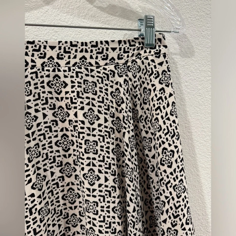 Banana Republic Negro Blanco Pañuelo Midi Dobladillo Geométrico Floral Falda Talla 0 Foto 4 de 4