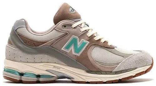 New Balance atmos x 2002R Oasis