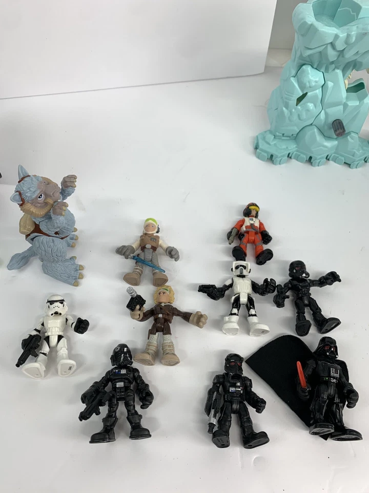 Lote de bonecos Star Wars Lucasfilm Millenium Falcon Imperial AT-AT TIE Fighter mais - Imagem 3 de 4