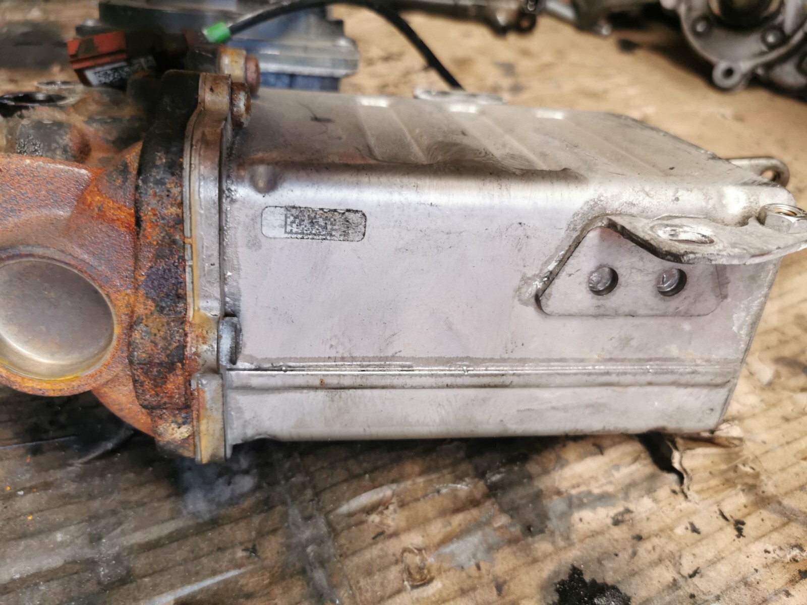 vw t6 egr valve / cooler 04L131512CF eBay