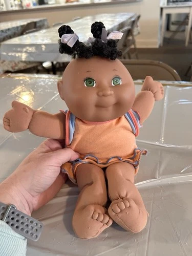 Vintage 1998 Cabbage Patch Kids African American Doll Green Eyes Mattel MB4