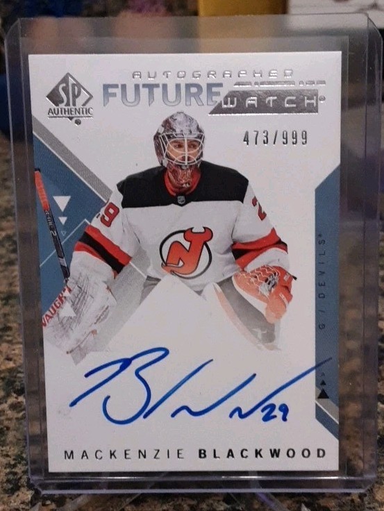 Mackenzie Blackwood 2018-19 SP Authentic Future Watch Auto 473/999 #176 Devils