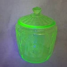 Hocking Cameo Ballerina Dancing Girl Cookie Jar w/Lid Green Uranium Glass GLOWS