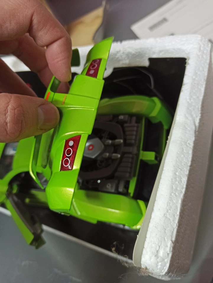 Modellino Bburago Prima by Giugiaro scala 1:18  - Immagine 4 di 4