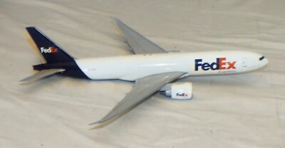 FedEx Express Boeing 777-200F N884FD Diecast 1/200 Model Gemini