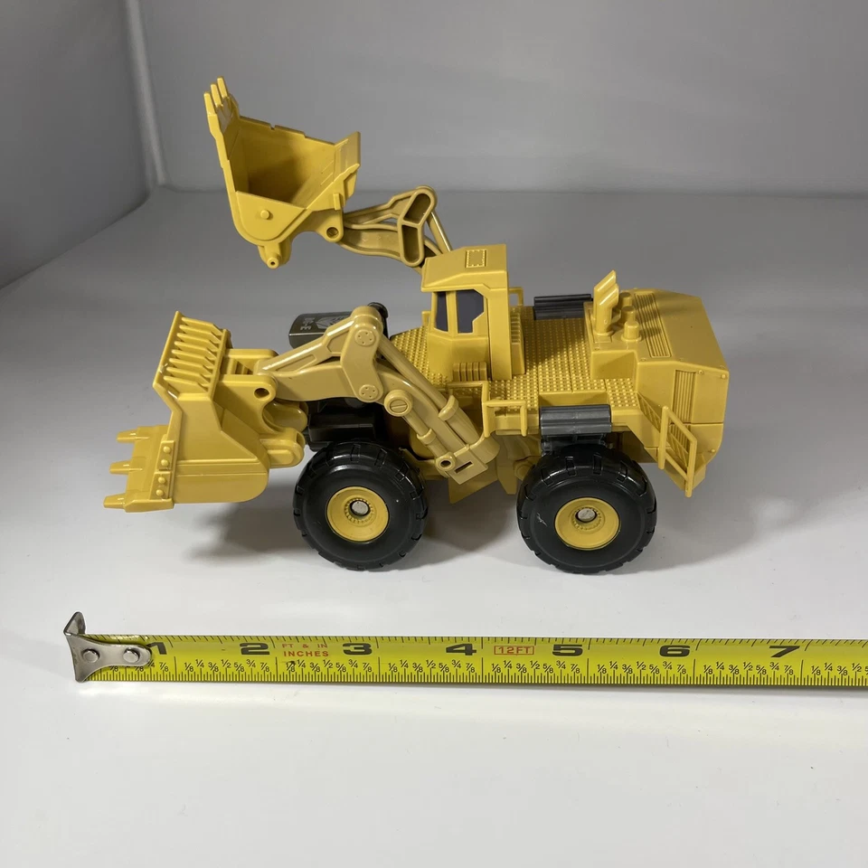 Transformer Devastator Combiner Scrapper BG-E Revenge of the Fallen Figure 2009 - Image 2 of 4