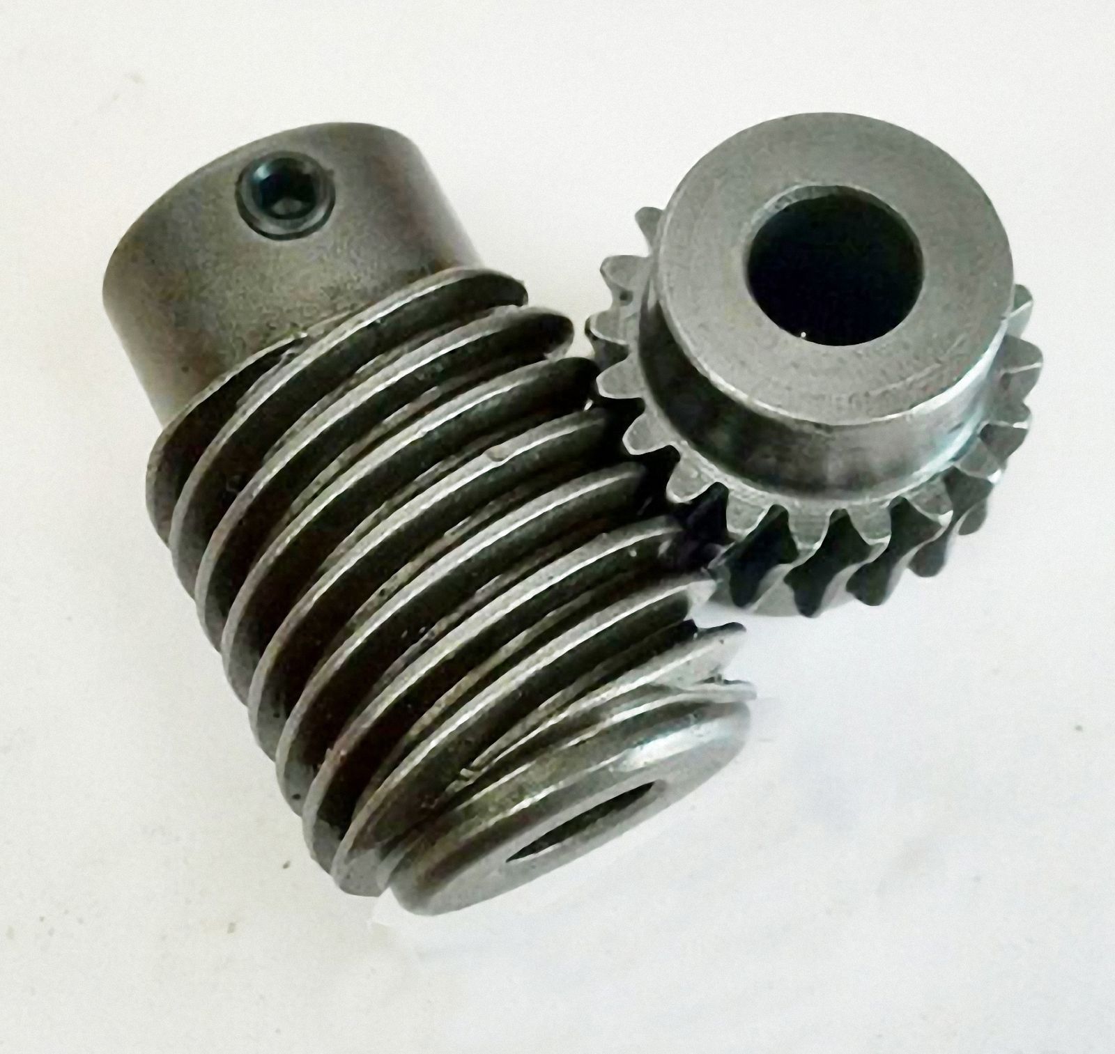 1 Modulus Brass 20 to 60 Tooth Gear, Worm OD 18mm for Shaft Drive