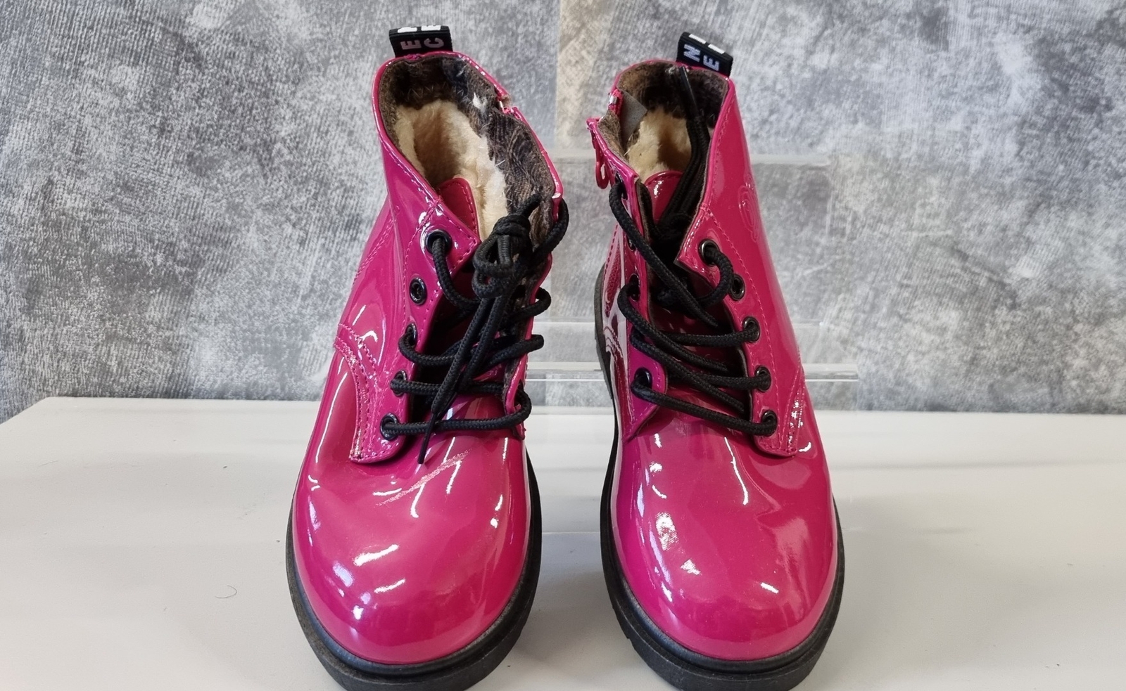 Kids DINIMIGI Pink Faux Leather Combat Boots UK size 0.5 /13.5C CG D14