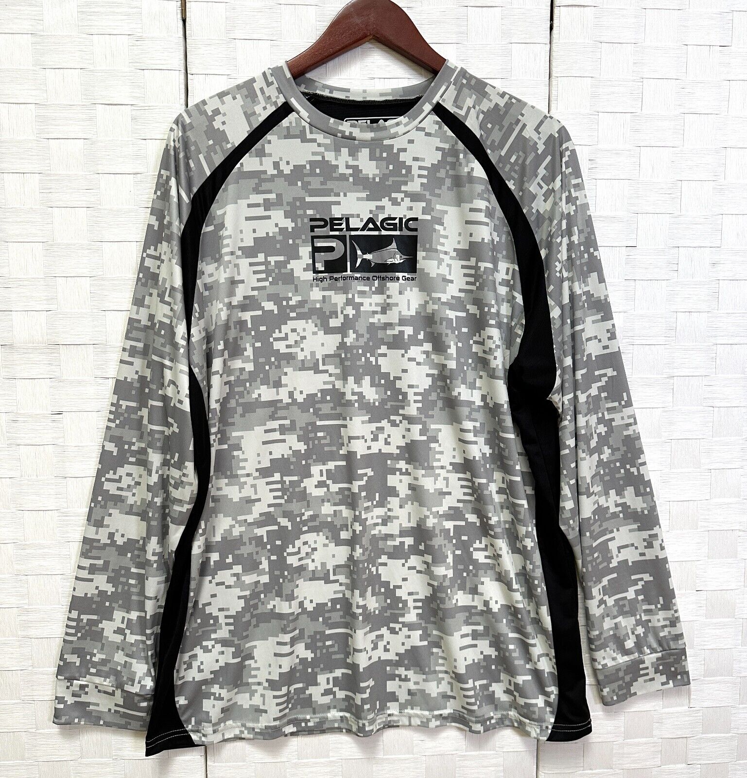 Pelagic Mens Long Sleeve Vapor Tek Camouflage Fishing Gray T Shirt