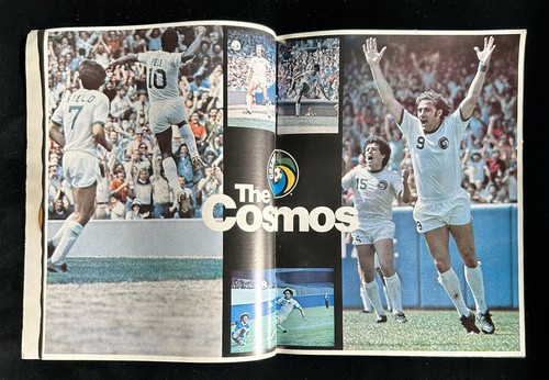 1977 Cosmos Soccer Official Yearbook w/ Pele Chinaglia Eddy Mifflin - EX - Picture 3 of 10