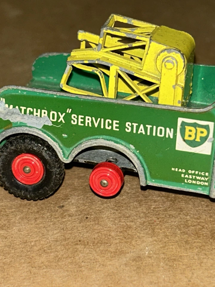 Lesney King Size Matchbox Series BP Service Station #12 Foden Breakdown Tractor - Image 2 of 4