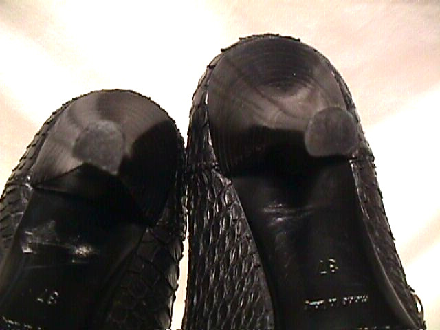 BURBERRY python side belt/buckle ring 4" high hee… - image 18